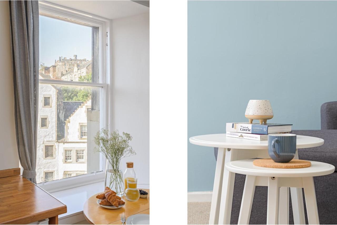 The West Bow View Apartment Edinburgh Bagian luar foto